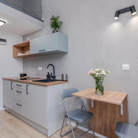 Parkside Fresh Apartments - Old Town Guesthouse - By Upstairs Krasków Exterior foto