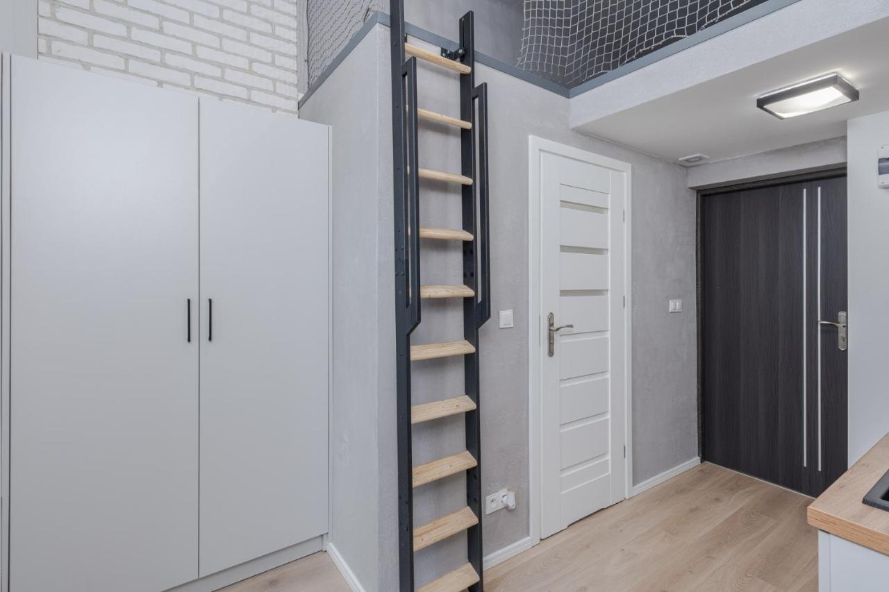 Parkside Fresh Apartments - Old Town Guesthouse - By Upstairs Krasków Exterior foto