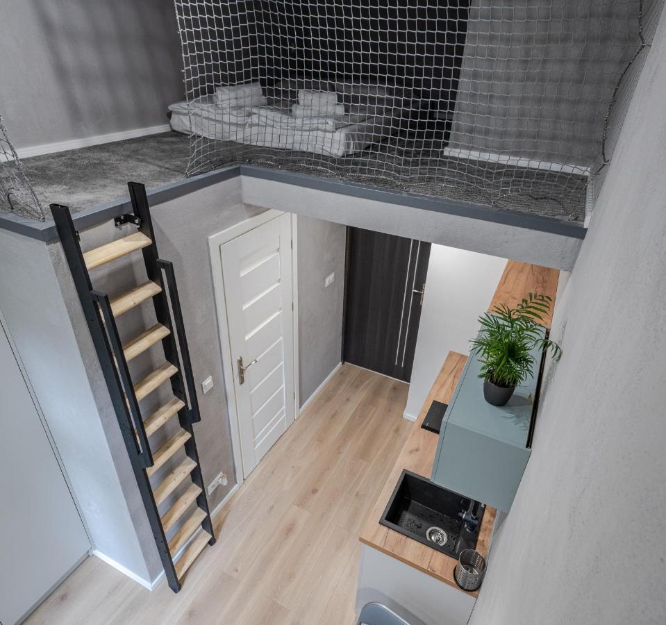Parkside Fresh Apartments - Old Town Guesthouse - By Upstairs Krasków Exterior foto