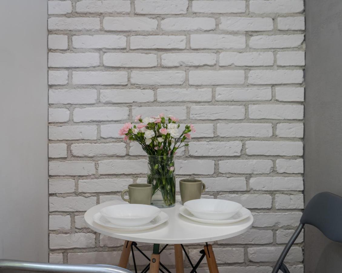 Parkside Fresh Apartments - Old Town Guesthouse - By Upstairs Krasków Exterior foto